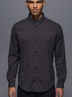 Lululemon Men’s Mission Long Sleeve Button Down Shirt - Soot